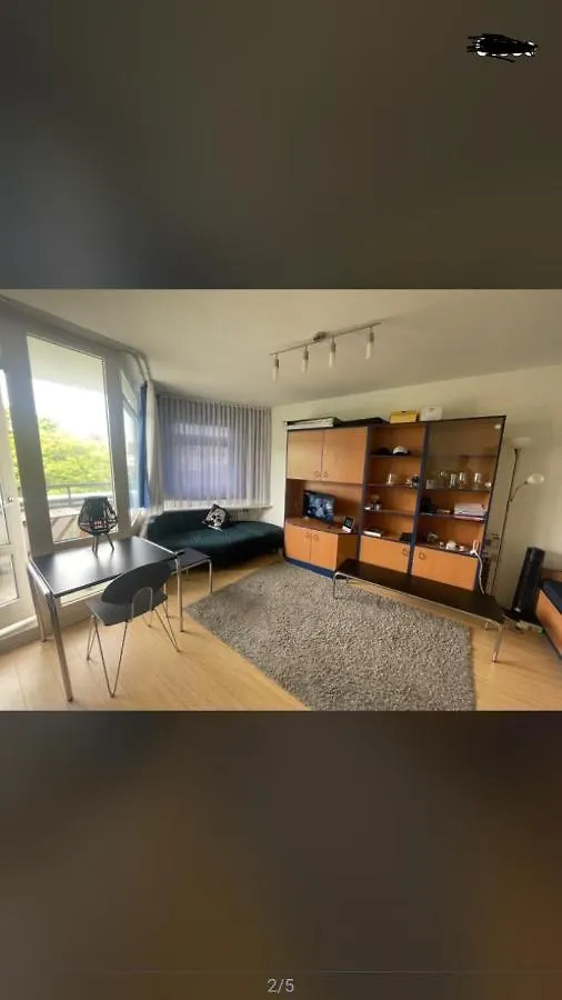 Mauer Castle Apartment Berlin