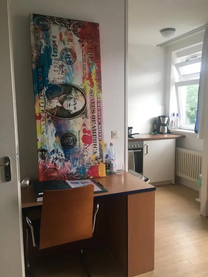 Mauer Castle Apartment Berlin